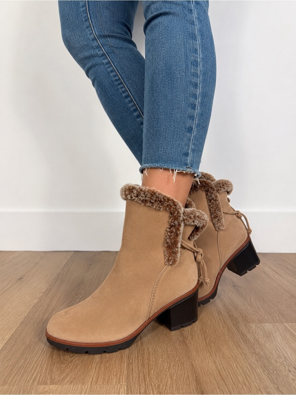 Naturalizer Valene Women's Tan-Suede Faux Fur-Trim Ankle Boots heel 9M fall new